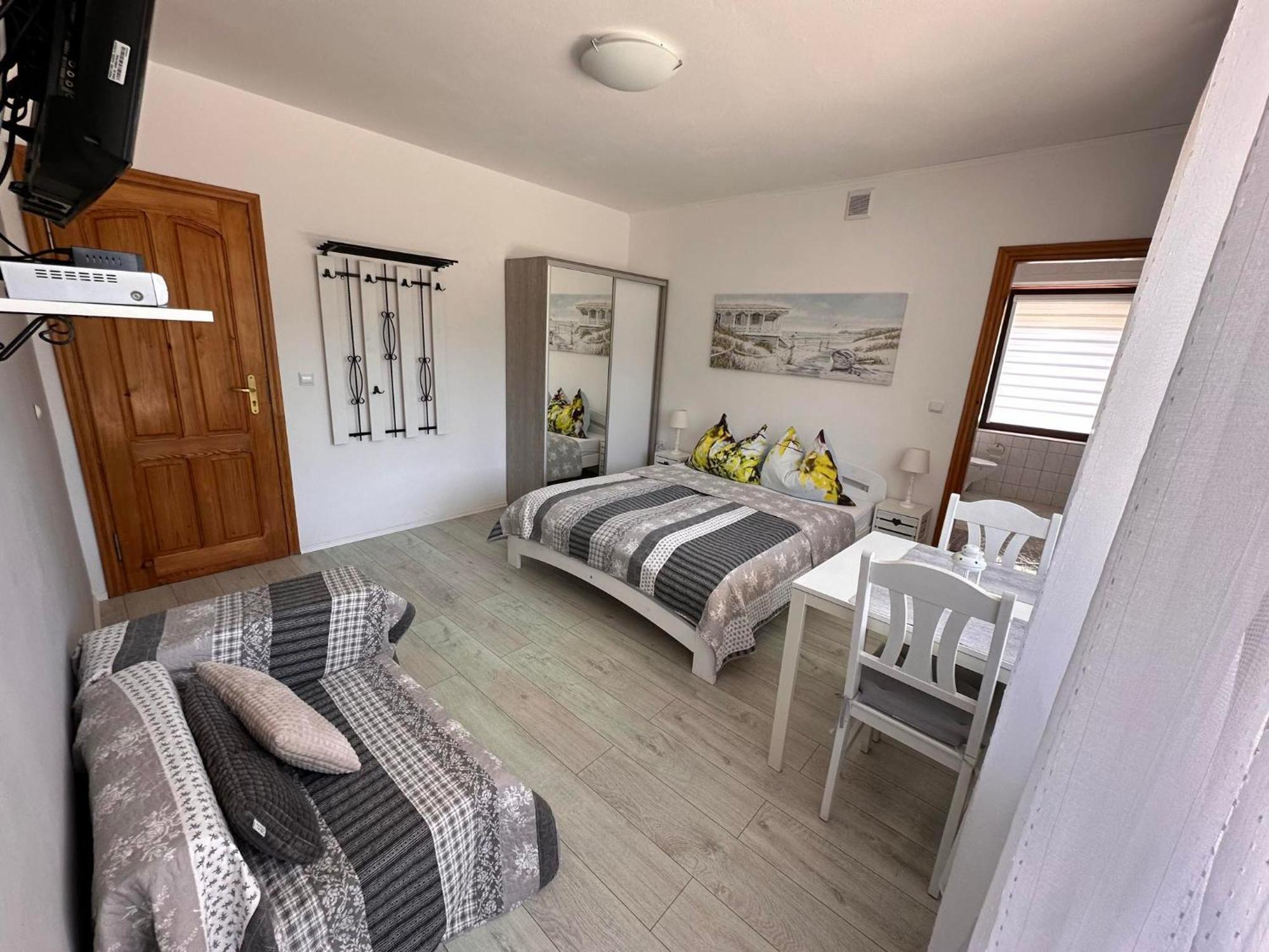 Jarek Apartment Pobierowo Luaran gambar